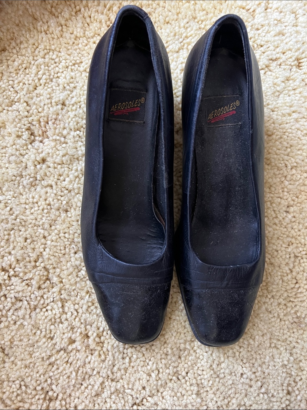 AEROSOLES Black Leather Square-Toe Pumps